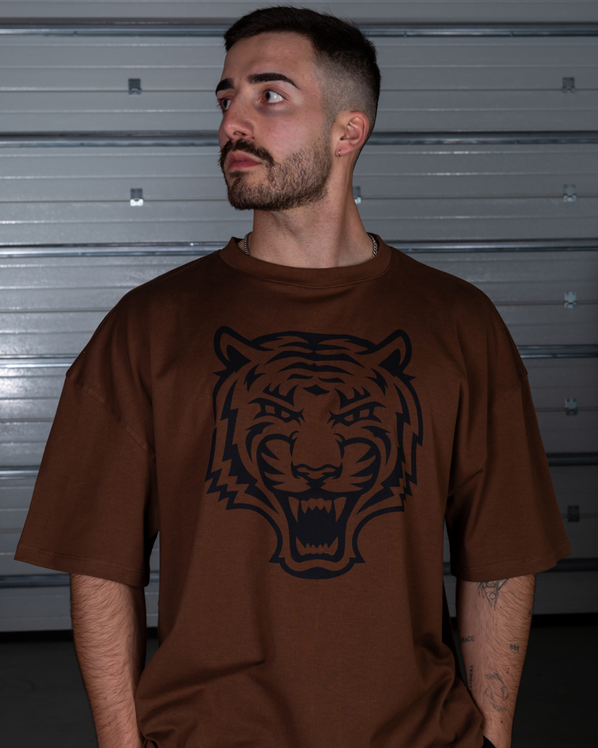 OVERSIZED T-SHIRT TIGER ESSENTIAL BROWN - Great I Am