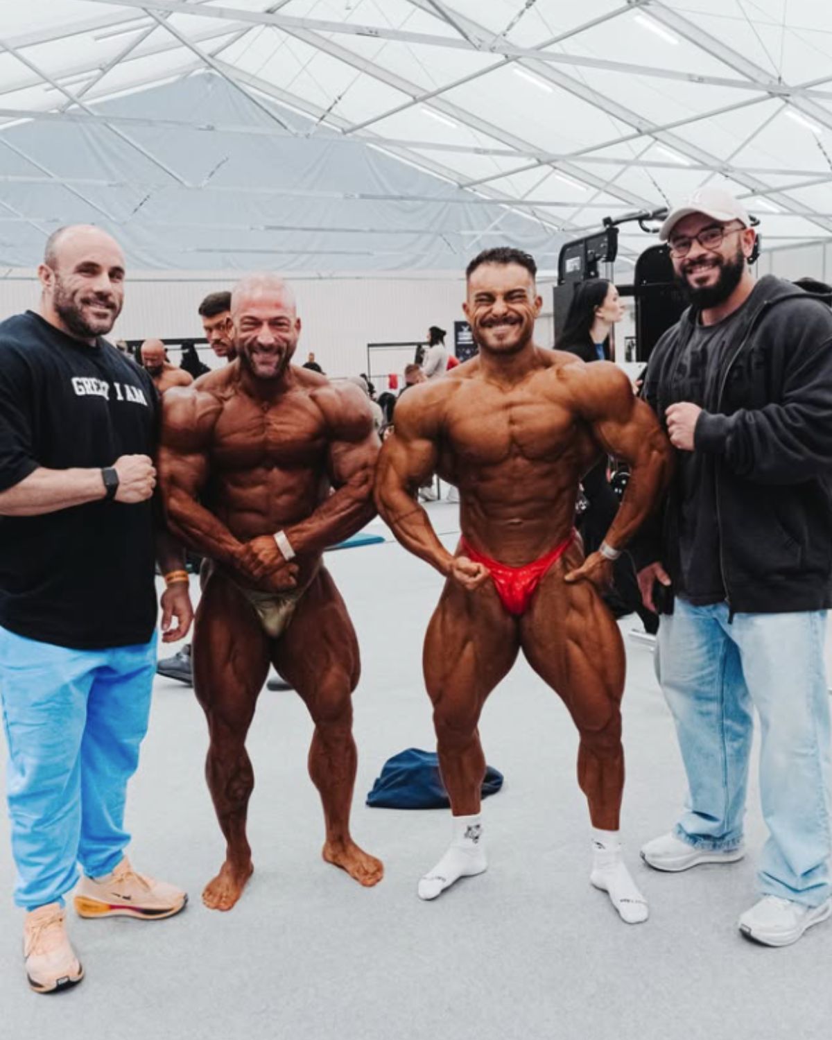 Mauro Coelho, Sérgio Fernandes, André Velez e Marco Veloso no backstage