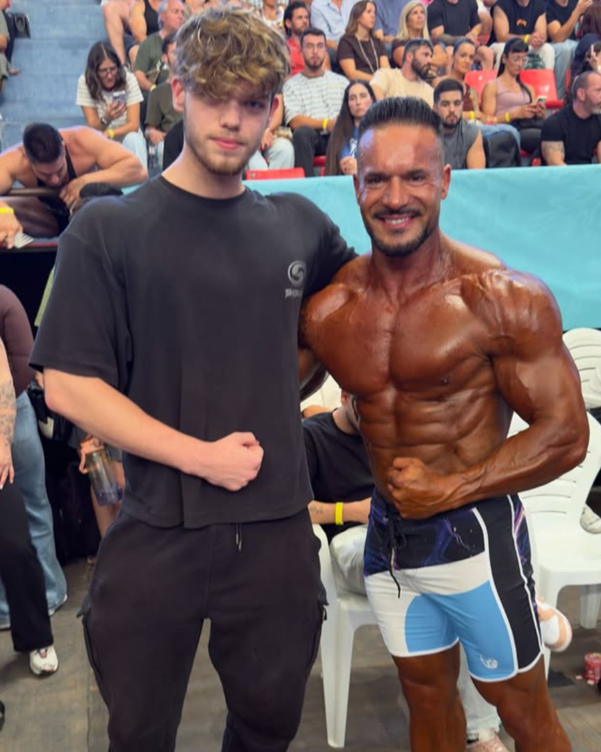 Nélson Rodrigues a tirar fotografias com fãs